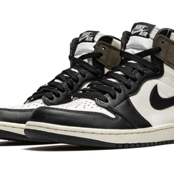 Jordan 1 Retro High Dark Mocha