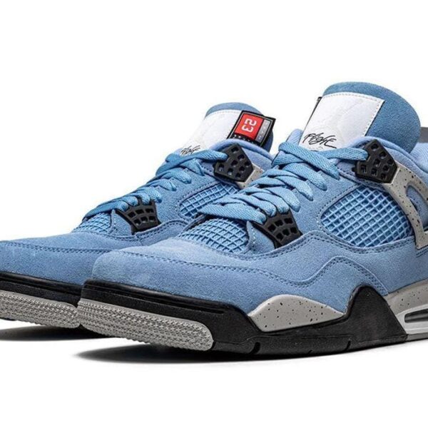 Jordan 4 Retro University Blue 2021