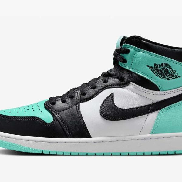 Jordan 1 Retro High OG Green Glow - Image 3