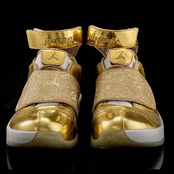 Air Jordan 20 Gold PE X Drake - Image 5