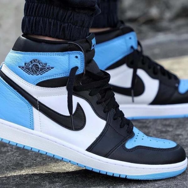 Jordan 1 High OG UNC Toe - Image 2