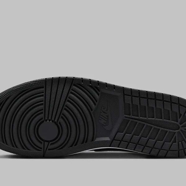 Jordan 1 Low OG Shadow - Image 5