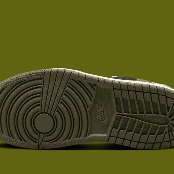 Jordan 1 Retro Low OG SP Travis Scott Olive - W - Image 5