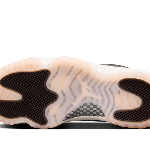 Jordan 11 Retro Neapolitan - W - Image 4