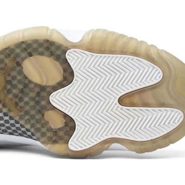 Jordan 11 Retro Silver Anniversary 2010 - Image 5