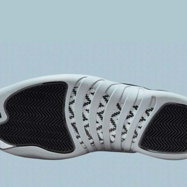 Jordan 12 Retro Barons Black Wolf Grey - Image 3