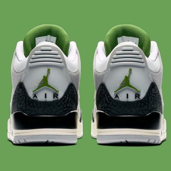 Jordan 3 Retro Chlorophyll - Image 4