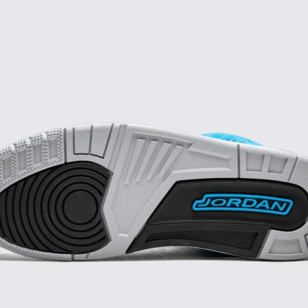 Jordan 3 Retro Powder Blue - Image 5
