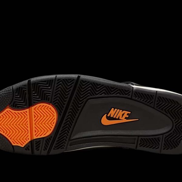 Jordan 4 Retro OG SP Undefeated 2025 - Image 4