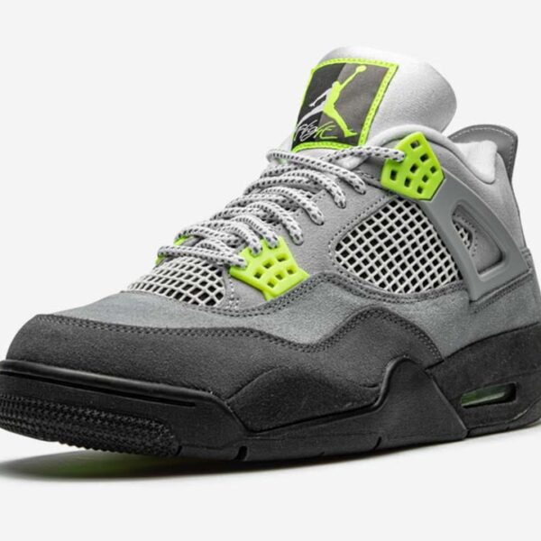 Jordan 4 Retro SE 95 Neon - Image 4