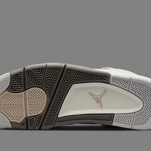 Jordan 4 Retro SE Craft Photon Dust - Image 5