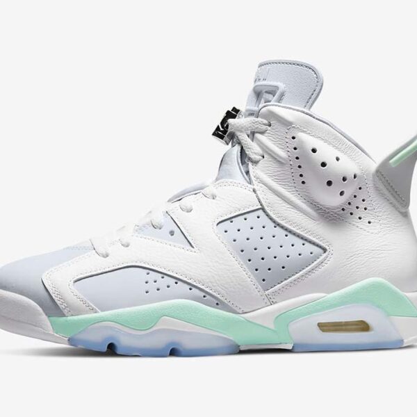 Jordan 6 Retro Mint Foam - W - Image 2