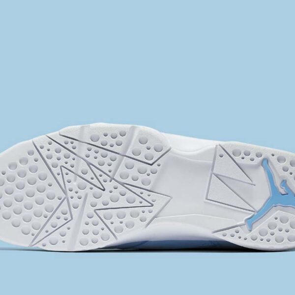 Jordan 7 Retro Pantone - Image 5