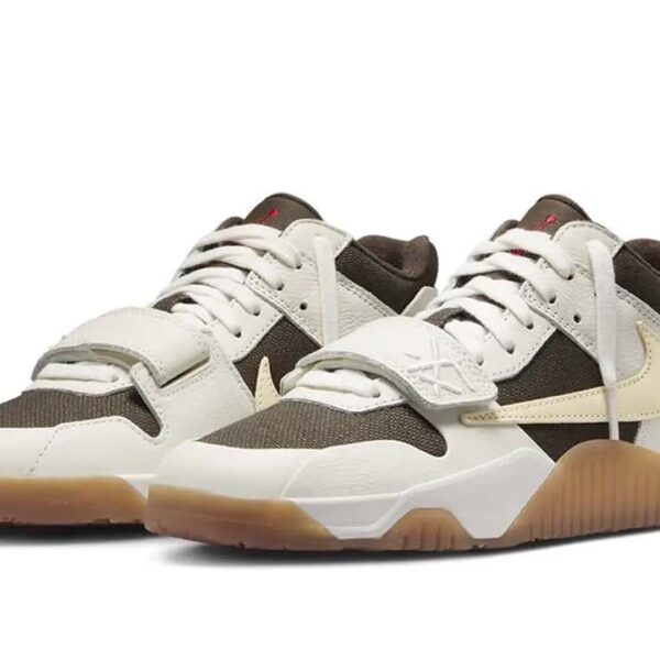 Jordan Jumpman Jack x Travis Scott Sail
