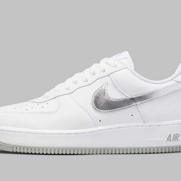 Air Force 1 '07 Low Color of the Month White Metallic Silver