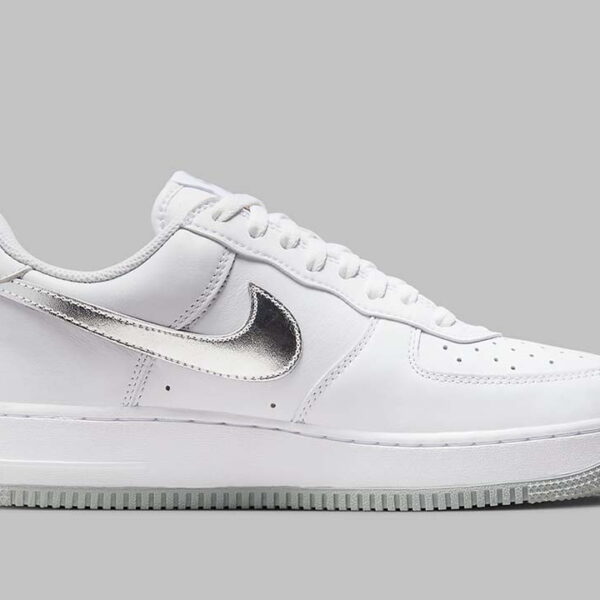 Air Force 1 '07 Low Color of the Month White Metallic Silver - Image 2
