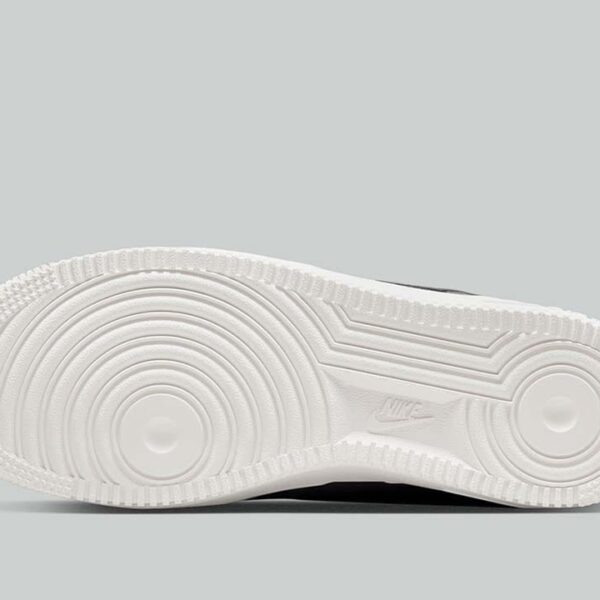 Nike Air Force 1 Low '07 PRM Wolf Grey - W - Image 5
