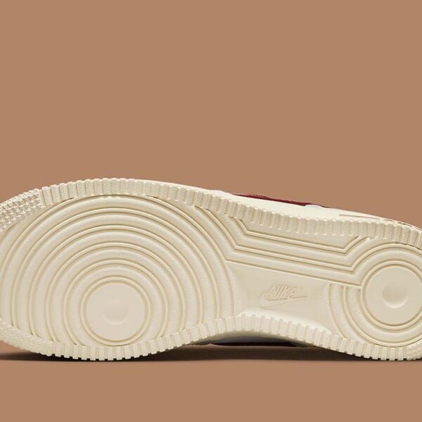 Nike Air Force 1 Low '07 SE Just Do It Photon Dust Team Red - W - Image 5