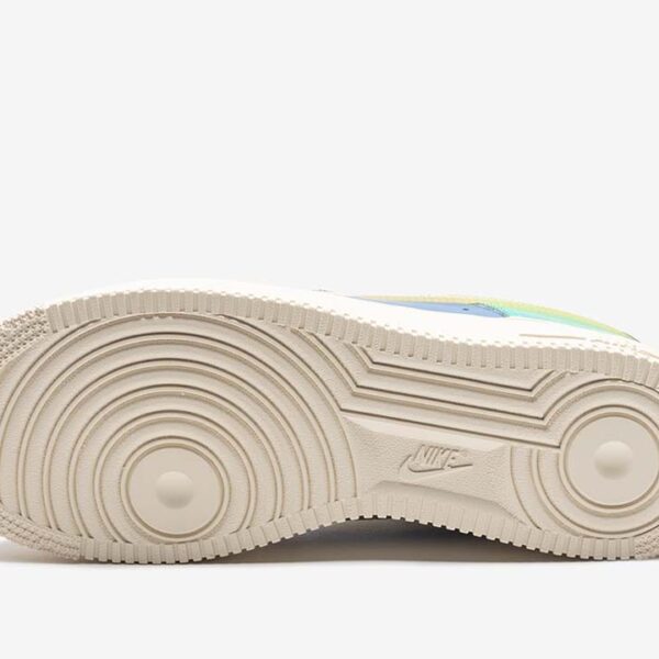 Nike Air Force 1 Low SP Undefeated Multi-Patent Community - Image 4
