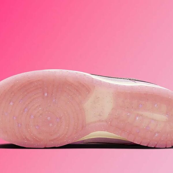Nike Dunk Low LX Barbie - W - Image 3