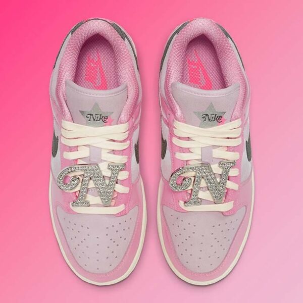 Nike Dunk Low LX Barbie - W - Image 2