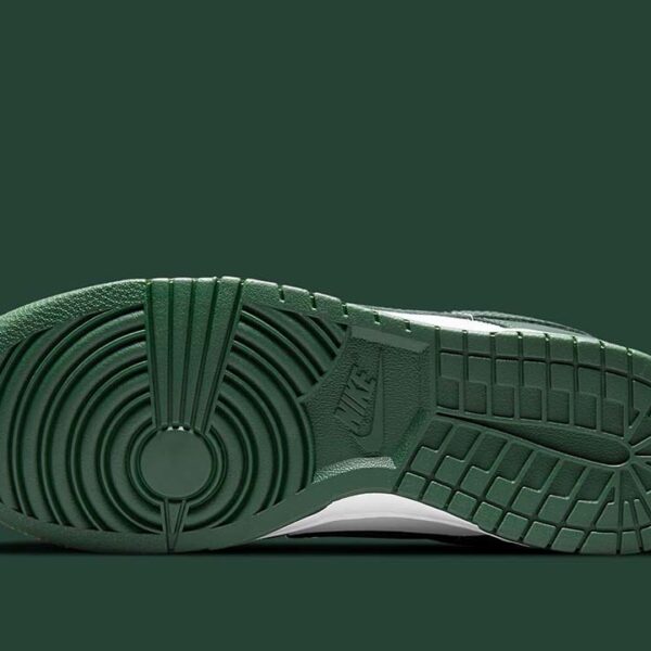 Nike Dunk Low Michigan State - GS - Image 5