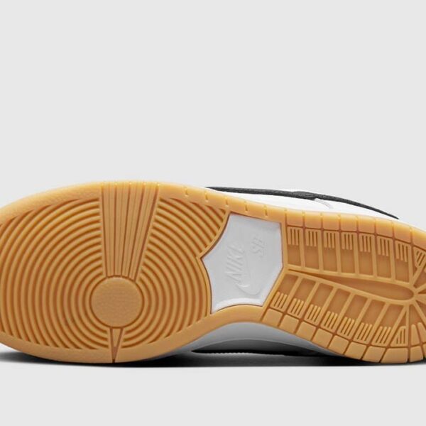 Nike SB Dunk Low Pro White Gum - Image 5